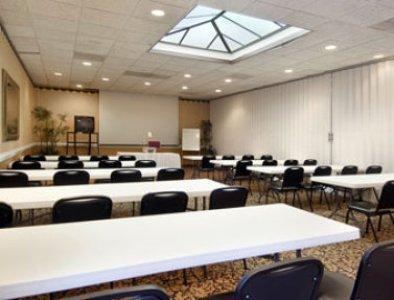מלון Ramada Conference Center ווילמינגטון מתקנים תמונה